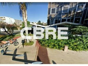 Location Local Professionnel 280m²