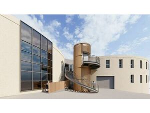 Location Local Professionnel 826m²