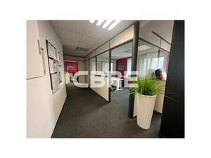 Location Local Professionnel 133m²