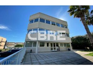 Location Local Professionnel 440m²