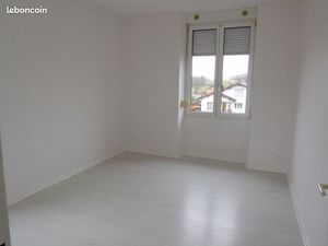 MEROUX ; F3 emplacement calme