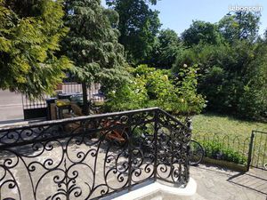 Studio meublé 18 m² en très bon état en face du bois de Vincennes (Métro Liberté)