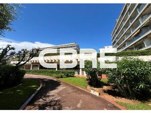 Location Local Professionnel 330m²