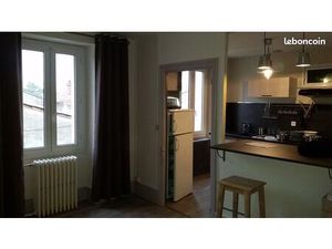 Joli F1 proche FAC et cinéma PATHE