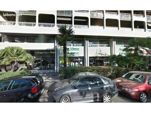 Garage/box Prado pour scooter ou moto