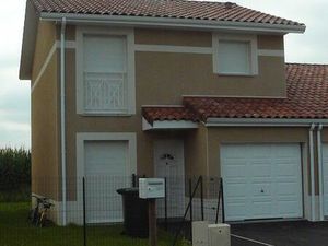 T4 Serres-Castet vue Pyrénées