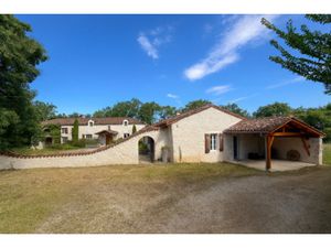 Propriété 13 5 hectares avec deux maisons !!!