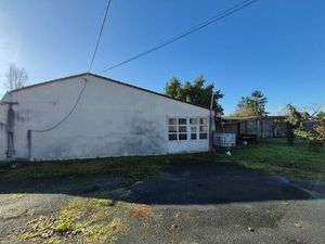 Vente maison 2 pièces 202 m² Saint-Savinien (17350)