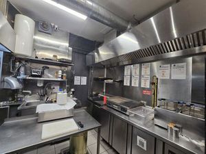 Maison de luxe de 41 m2 en location Montmartre  Abbesses  Grandes-Carrières  Paris  Île-de