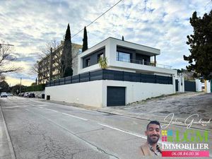 Nîmes Courbessac - Maison 4 pièces neuve et contemporaine de 139 m² en R+1 sur une...