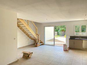 A LOUER // PONT-SAINT-MARTIN // MAISON DE 80M²