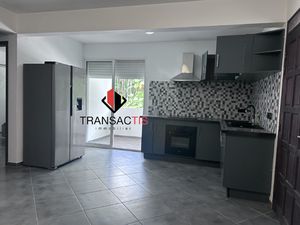 Location Appartement 4 pièces 68m² MACOURIA 97355