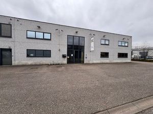 Opslagruimte met kantoor te huur te Kalmthout