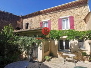 Vente maison 5 pièces 143 m² Chusclan (30200)