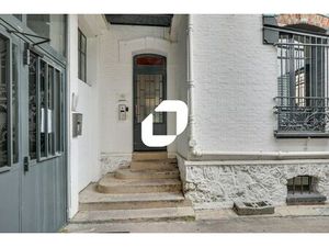 A LOUER  Bâtiment atypique à louer à proximité du métro 4 !