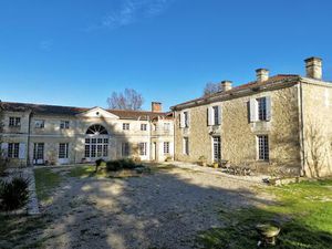 Proche de Samazan - Magnifique Chateau à rénover avec un fort potentiel événementiel