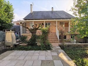 Location maison 5 pièces 146m2 Rodez 12000 - 900 € - Surface Privée