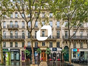 A LOUER  BUREAUX LUMINEUX