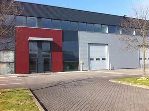 FACADE N12 - CELLULES D'ACTIVITES