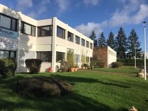 Locaux d'activité à louer à LES LOGES EN JOSAS 78350