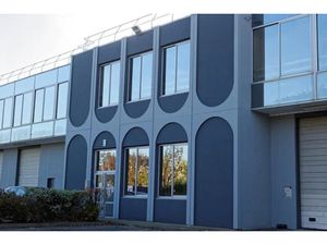 Location locaux d'activité 1 117 m² - Site clos et accessible à Saint-Denis Pleyel (A86  R