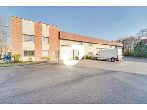 A LOUER  Surfaces de stockage disponibles