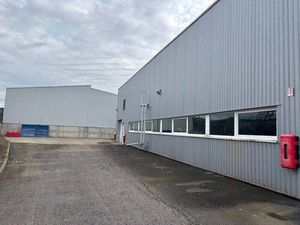 Local d'activités à louer