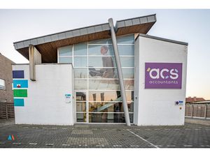 Commercieel te koop in Minderhout