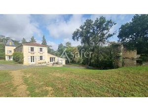 Proche Castéra-Verduzan - Propriété de charme de 4ha