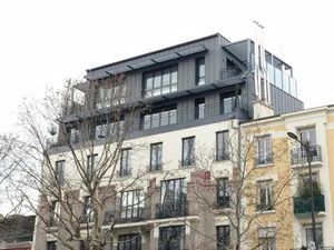 BUREAUX PLUG AND PLAY