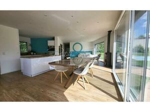 Maison d'architecte avec piscine