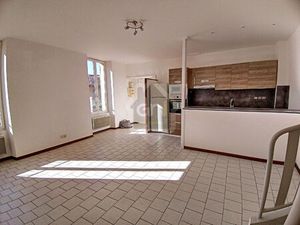 T3 lumineux en duplex  Jonquières