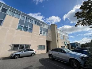 Bureaux à vendre à BUC 78530