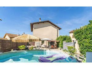 Bâtisse Pierre Individuelle