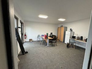 Location commerce 268 m² à Montlouis-sur-Loire (37270)