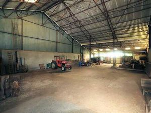 Maison D'habitation fort potentiel 6 Pièces avec grange sur une surface de 1500 m²