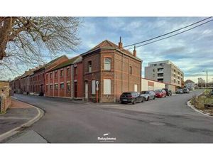 Immeuble de rapport à vendre à Rue des Canadiens 134 Dour (VBD64282)