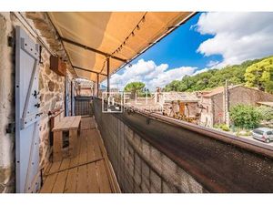 MAISON DE VILLAGE - Les Adrets-de-l'Estérel.