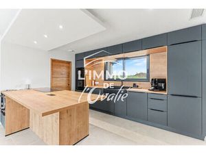 Maison Canals 5 pièce(s) 129 m2 avec piscine