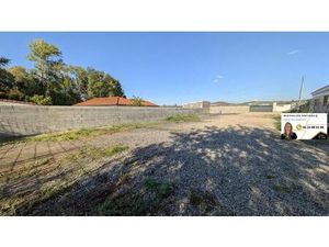 Terrain constructible - plat - viabilisé et libre de constructe