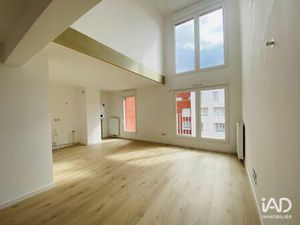 Location appartement 4 pièces 83 m² à Lille (59160)