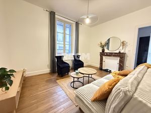 APPARETMENT COSY AVEC TERRASSE