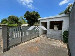 Maison-plain-pied à rénover – Étang-Salé les Hauts