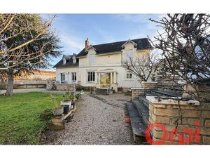 Maison Saint-Amand-Montrond m² T-6 à vendre  278 200 €