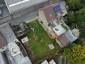 2 GARAGES AVEC JARDIN/TERRAIN A BATIR