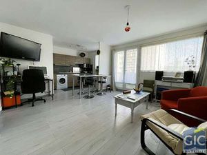 Vente Appartement 2 pièces à Caen Chemin Vert (14000) : à vendre 2 pièces / 48m² Caen Chem
