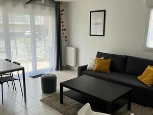 T2 Lumineux avec Terrasse et Parking – Résidence Sécurisée – Proche Métro – Tourcoing