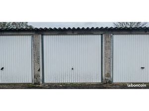 Garage proche centre ville en retrait de rue