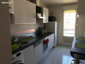 Particulier loue T2 de 45 m² meublé avec parking