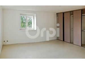 Location appartement  m² T-2 à Saint-Soupplets  709 €